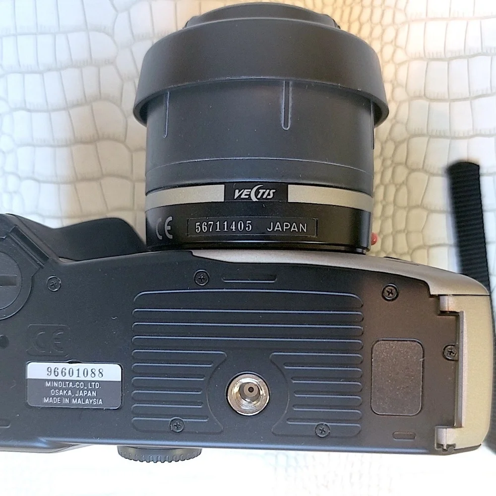 Rare Vintage New Never Used Minolta Vectis S-1 APS SLR Film Camera